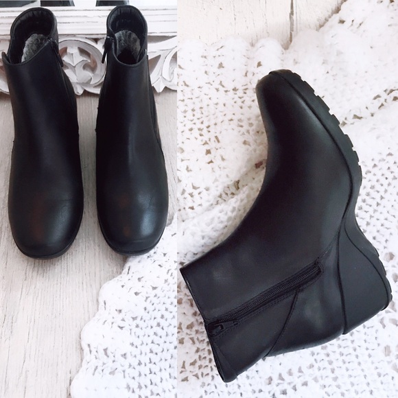 clarks wedge ankle boots